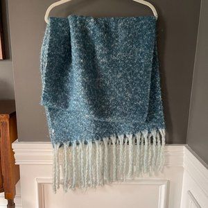 Urban Outfitters Plush Soft Blue Fringe Wrap Scarf SUPER COZY